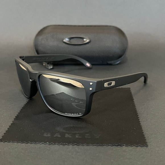 Oakley Other - Oakley Holbrook Prizm Polarized  Chrome Iridium Sunglasses OO9102